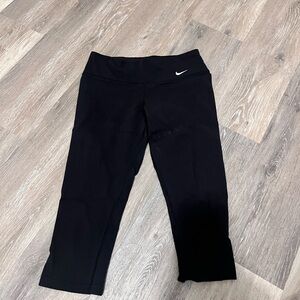 Nike Capri’s Black Leggings